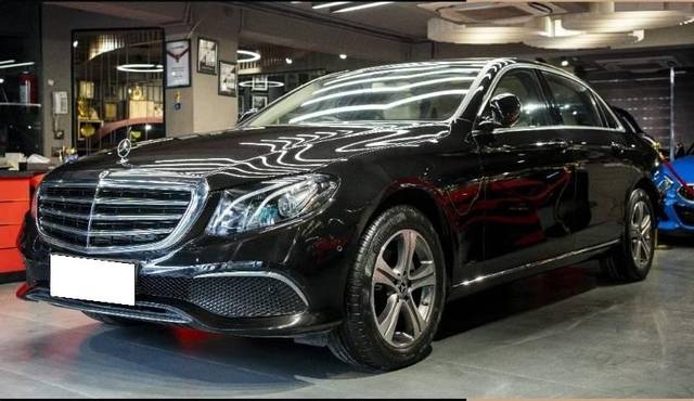 https://images10.gaadi.com/usedcar_image/4571881/original/processed_5e71ca6d5e295cbeb703980b386ffb0f.jpg?imwidth=6400