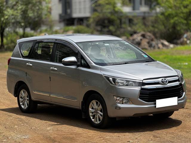 https://images10.gaadi.com/usedcar_image/4571892/original/processed_e829098551d69cf61c774442398c4bc8.jpg?imwidth=6400