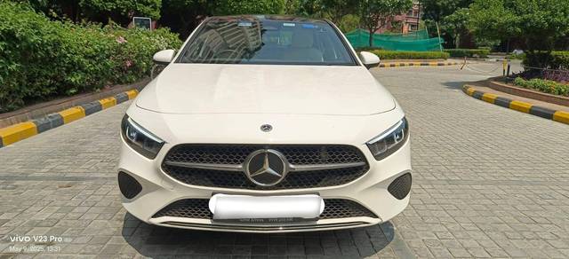 https://images10.gaadi.com/usedcar_image/4571894/original/processed_02044afd72582fbaaac8f00f2e4f0c7e.jpg?imwidth=6400