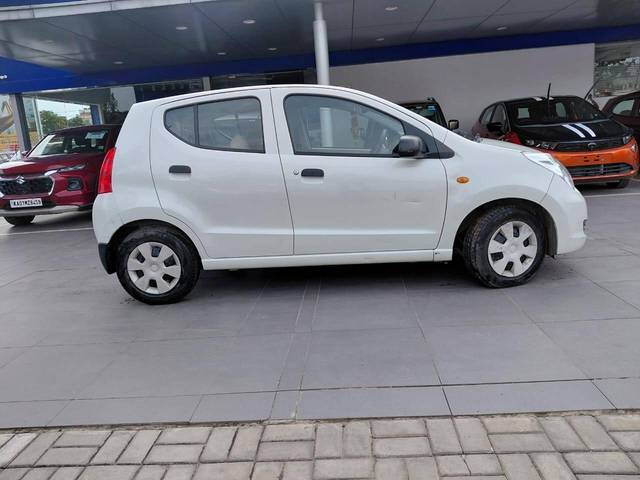 https://images10.gaadi.com/usedcar_image/4571928/original/processed_9caf8d88a6fcf05afb4eabd4b27551d2.jpg?imwidth=6402