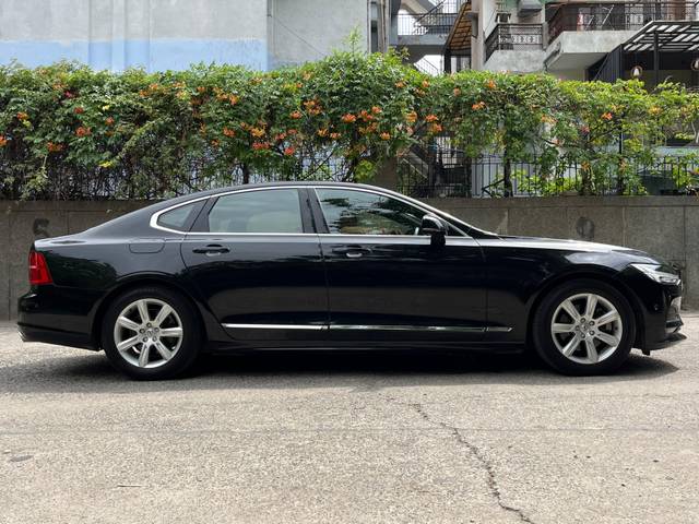 https://images10.gaadi.com/usedcar_image/4571932/original/582ae26245064f80c1c3fda2bf5afd55.jpg?imwidth=6401