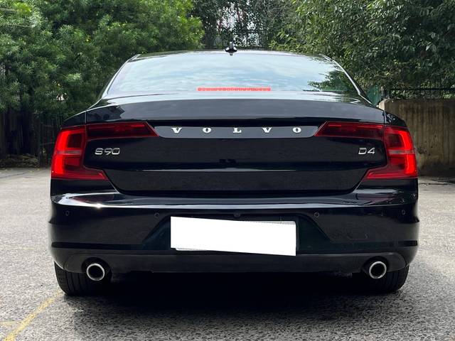 https://images10.gaadi.com/usedcar_image/4571932/original/processed_118cb175f2ffb642e47b7bf060116aae.jpg?imwidth=6402