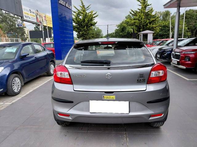https://images10.gaadi.com/usedcar_image/4571935/original/processed_bc8a25ded9dd6dcaa6b4be9dad50d6df.jpg?imwidth=6402