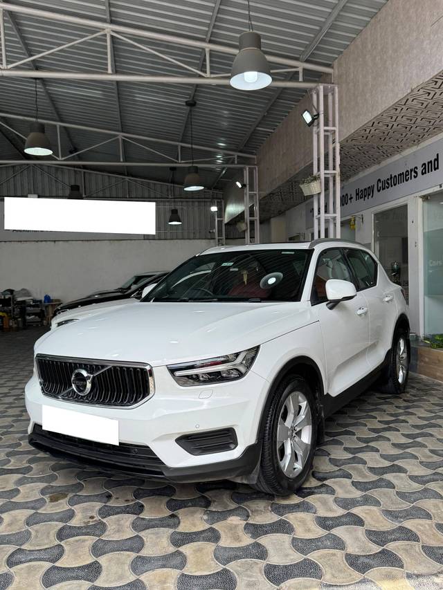https://images10.gaadi.com/usedcar_image/4571937/original/processed_e31007e0cb58ba744261ad55945aa133.jpg?imwidth=6400