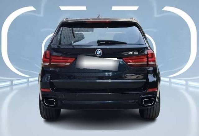 https://images10.gaadi.com/usedcar_image/4571952/original/processed_b050dc93bc7b820b8200e8e158026fd6.jpeg?imwidth=6402