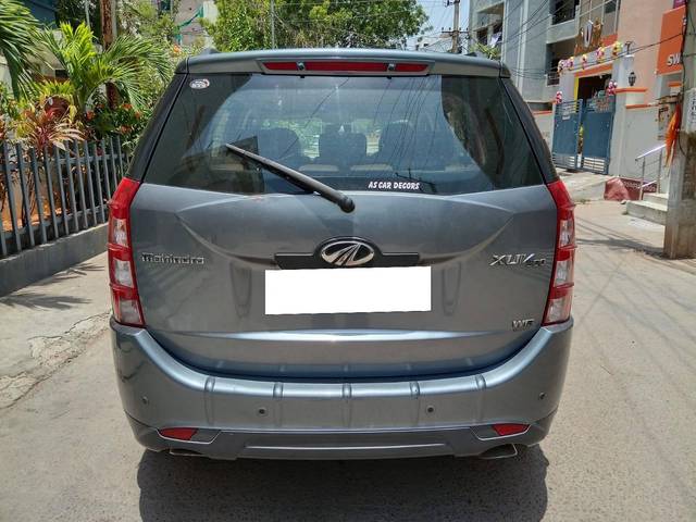 https://images10.gaadi.com/usedcar_image/4571954/original/processed_1b461bddc4527894dfe34d175d6c31b5.jpg?imwidth=6402