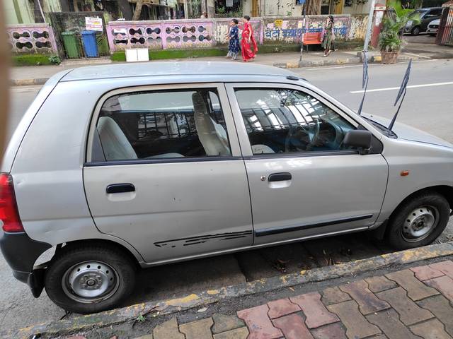 https://images10.gaadi.com/usedcar_image/4571991/original/9473a16a-a3b4-4ce3-8a2f-8cae41e99b1e.jpg?imwidth=6402
