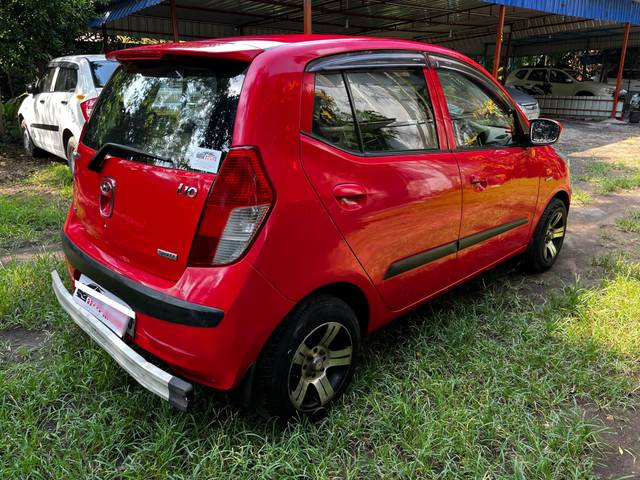 https://images10.gaadi.com/usedcar_image/4572009/original/processed_d4bed32309ece0206b5480a2d193d217.jpg?imwidth=6401