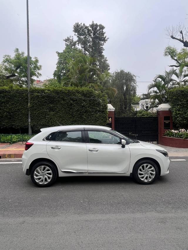 https://images10.gaadi.com/usedcar_image/4572013/original/processed_e2bbd47b-199d-4414-b377-7429bbc3f2d8.jpg?imwidth=6401