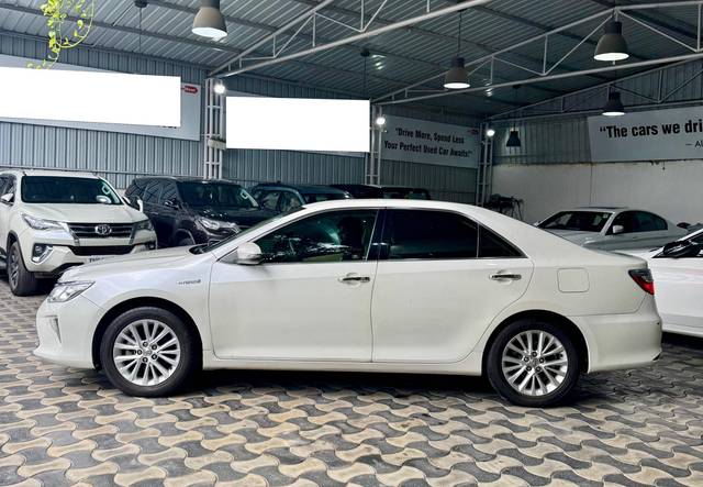 https://images10.gaadi.com/usedcar_image/4572016/original/processed_95a855880b288814aabc3ab9e926ee9f.jpg?imwidth=6400