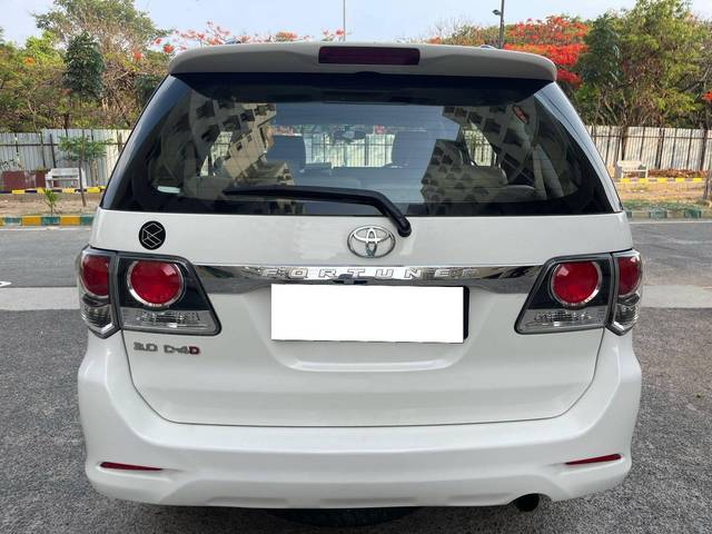 https://images10.gaadi.com/usedcar_image/4572034/original/processed_4b59fbc00c573e5a105da6eff1668e19.jpg?imwidth=6402