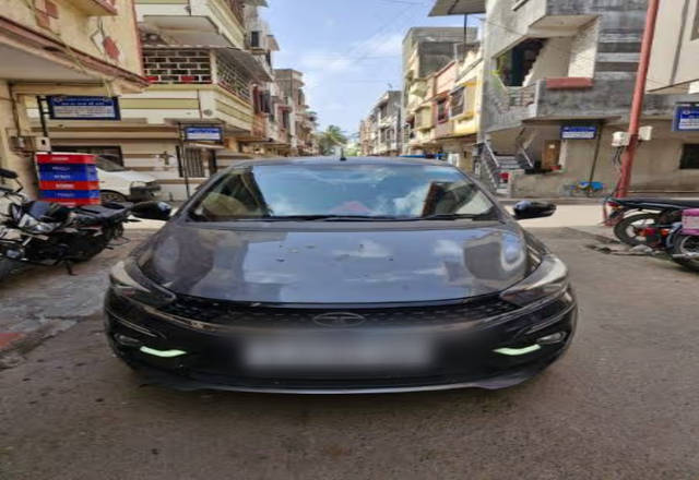 https://images10.gaadi.com/usedcar_image/4572050/original/113b9290-6279-46ca-b44c-bd89c372b7f2.?imwidth=6400
