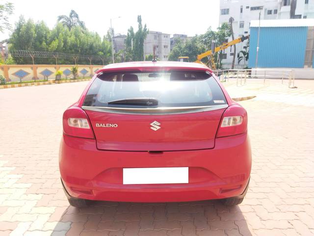 https://images10.gaadi.com/usedcar_image/4572052/original/processed_a7e9f1873fac7c5207999576d7d3d6da.jpg?imwidth=6402
