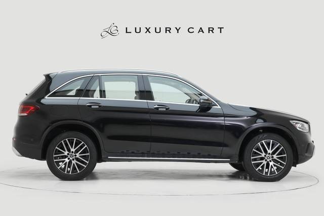 https://images10.gaadi.com/usedcar_image/4572056/original/processed_5ff991589276b577451a7999c664ffa5.jpg?imwidth=6401