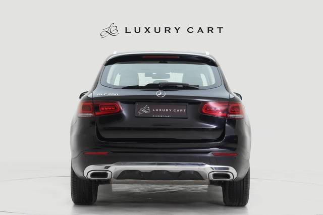 https://images10.gaadi.com/usedcar_image/4572056/original/processed_c42af703a76b6c35ed93dbd47699b730.jpg?imwidth=6402