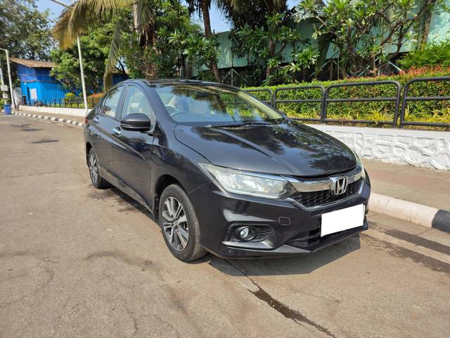 https://images10.gaadi.com/usedcar_image/4572063/original/processed_6c5f03708a0b03403721b42109e11866.jpg?imwidth=6400