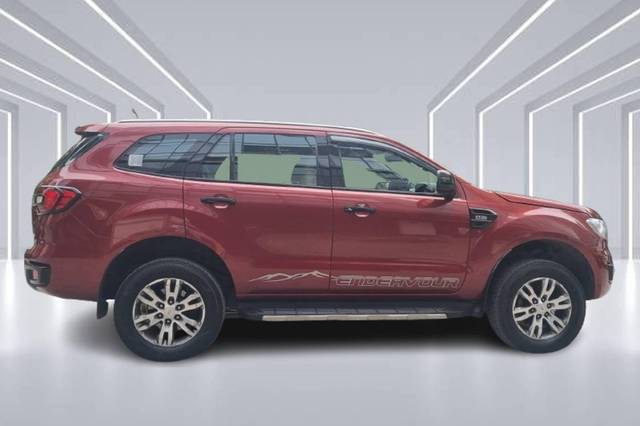 https://images10.gaadi.com/usedcar_image/4572075/original/processed_18a9e8b76a9094cd641626deefc38722.jpeg?imwidth=6401