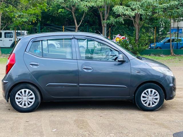 https://images10.gaadi.com/usedcar_image/4572082/original/processed_4da79fcef34b260658b697f9029bd253.jpg?imwidth=6402