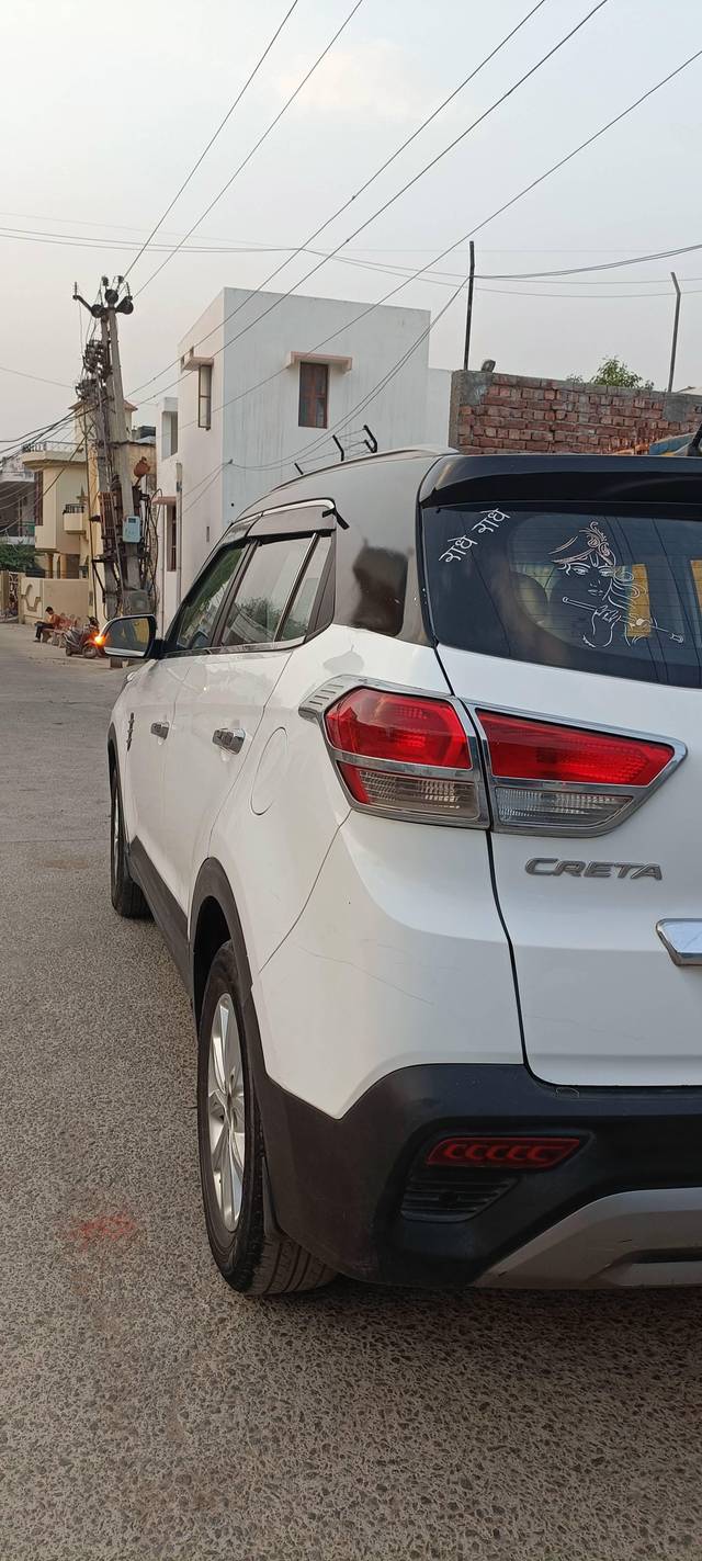 https://images10.gaadi.com/usedcar_image/4572096/original/processed_3b2831c2952b67d777ac391ce81ae7d1.jpg?imwidth=6402