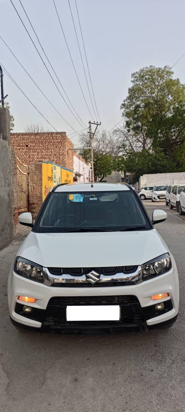 https://images10.gaadi.com/usedcar_image/4572102/original/processed_81337f13d7a2cc22f3ca6d734bccb14e.jpg?imwidth=6402