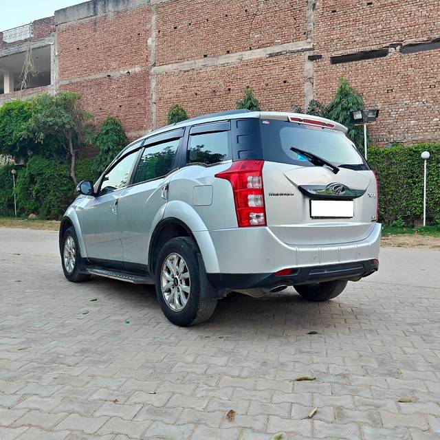 https://images10.gaadi.com/usedcar_image/4572142/original/processed_523835694ff3d829bc8d2bf0b498228f.jpg?imwidth=6402
