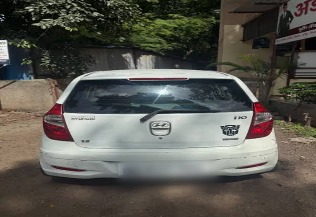 https://images10.gaadi.com/usedcar_image/4572158/original/edbbb6c7-9f11-4db5-8711-4ef813aecea2.?imwidth=6402