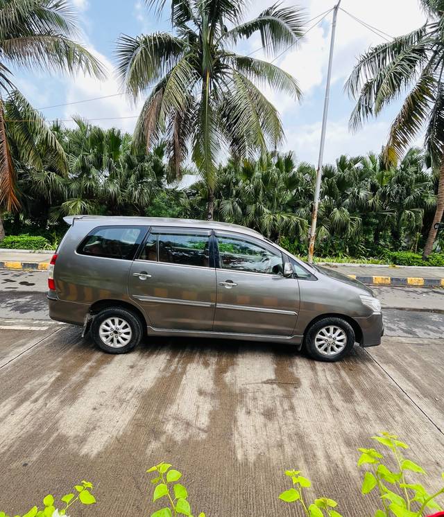 https://images10.gaadi.com/usedcar_image/4572159/original/77cefc55ea7aa458bf339a1ad1cdcc93.jpeg?imwidth=6401