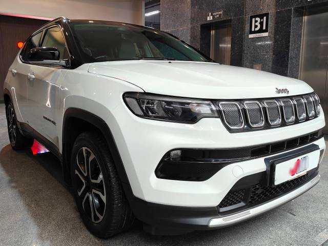 https://images10.gaadi.com/usedcar_image/4572174/original/processed_186a7da0c764cfbe664d68c5628e7bd9.jpg?imwidth=6400