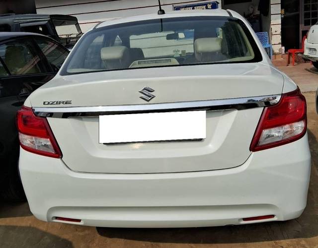 https://images10.gaadi.com/usedcar_image/4572179/original/processed_ad144ac1545ddb66cc85d7a231015c54.jpg?imwidth=6401