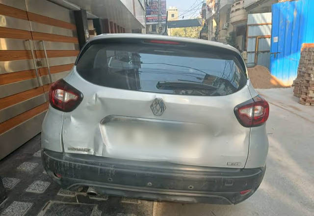 https://images10.gaadi.com/usedcar_image/4572181/original/f0c1c935-6149-442b-bd70-4c60cdb02918.?imwidth=6402