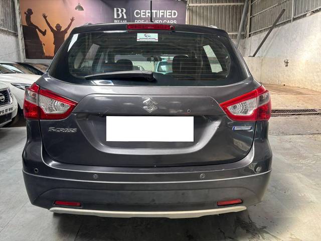 https://images10.gaadi.com/usedcar_image/4572182/original/processed_7ca7886bb00873ef51e77179325e966e.jpg?imwidth=6402