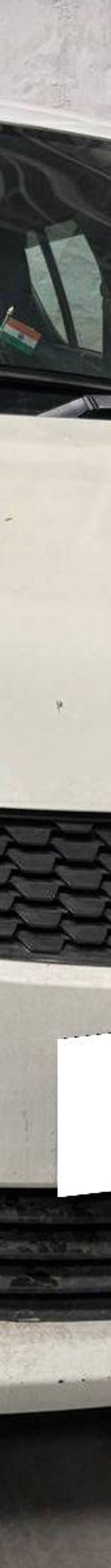 https://images10.gaadi.com/usedcar_image/4572187/original/processed_e82efcf76e4c53e1330b0b412050c85c.jpg?imwidth=6401