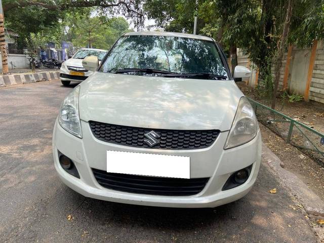 https://images10.gaadi.com/usedcar_image/4572187/original/processed_fa958e5e796d41bc105701f2db6b761d.jpg?imwidth=6400