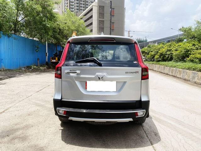 https://images10.gaadi.com/usedcar_image/4572197/original/processed_b4e66e118713fedacfff9f6738b64ffa.jpg?imwidth=6401