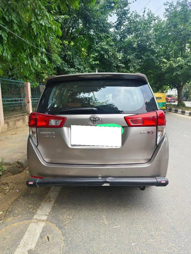 https://images10.gaadi.com/usedcar_image/4572198/original/processed_b599e52d8bfcb6194918ee4930333ec8.jpg?imwidth=6401