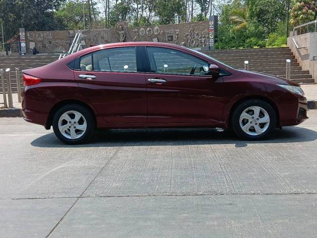 https://images10.gaadi.com/usedcar_image/4572213/original/ba697baff190aff727b509c2d661e64b.jpg?imwidth=6401