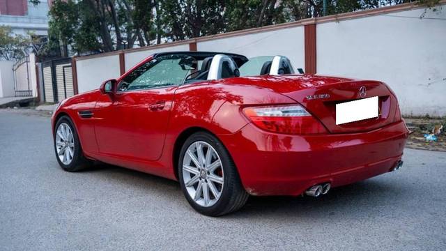 https://images10.gaadi.com/usedcar_image/4572225/original/processed_7b9256b8-bfbc-4cb9-8e7a-070804ffa9df.jpeg?imwidth=6402