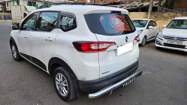 https://images10.gaadi.com/usedcar_image/4572228/original/processed_858f47aaf1ec4e3ad79e1e00678bfbc5.jpg?imwidth=6401