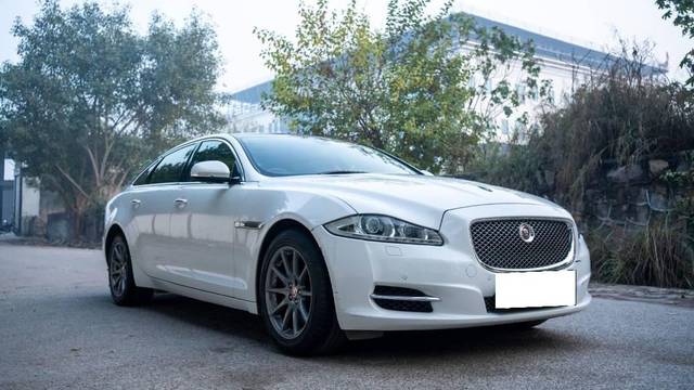 https://images10.gaadi.com/usedcar_image/4572233/original/processed_efd395b8-f0dd-4481-ba30-4783c8554517.jpeg?imwidth=6400