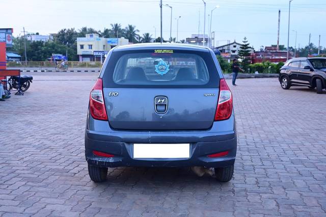 https://images10.gaadi.com/usedcar_image/4572238/original/processed_99276a88fec89a082195a8da16a142d2.jpg?imwidth=6401