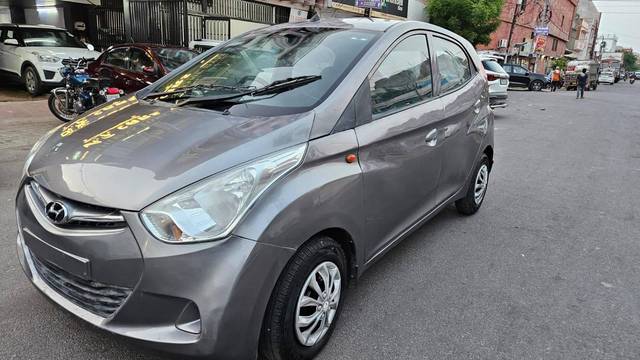 https://images10.gaadi.com/usedcar_image/4572242/original/processed_d70d17c22a5075f20f0a9dd7aa6b11ac.jpg?imwidth=6402