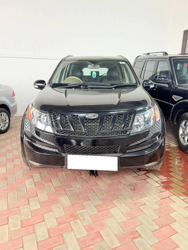 https://images10.gaadi.com/usedcar_image/4572243/original/processed_7baa96f5643cf9a6e63479eeee2b79be.jpg?imwidth=6401