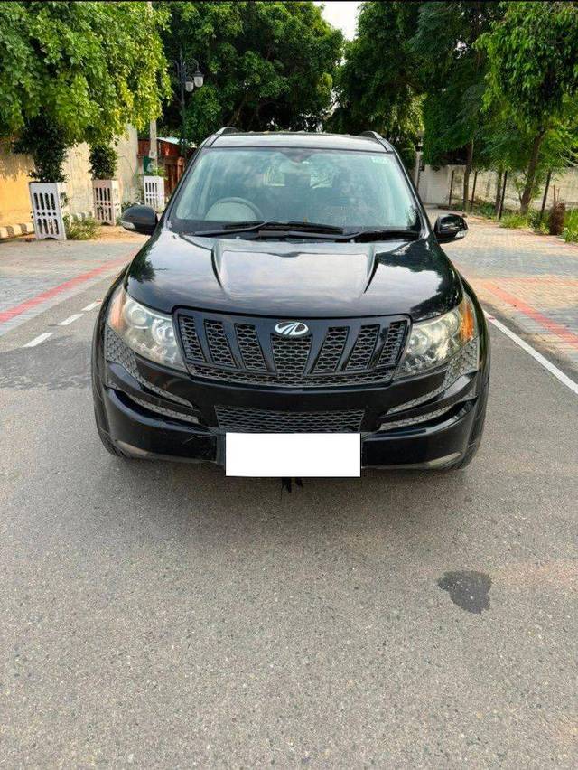 https://images10.gaadi.com/usedcar_image/4572243/original/processed_d847530e20edfb987e9b4a58ea42e6fd.jpg?imwidth=6402
