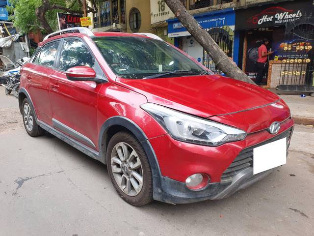 https://images10.gaadi.com/usedcar_image/4572247/original/processed_d54bf77d1f48db587d8cc780652ba7be.jpg?imwidth=6400