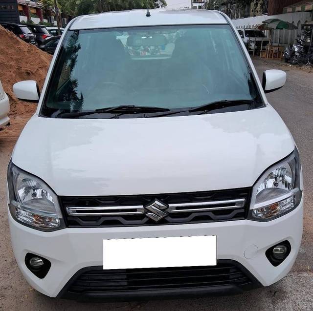 https://images10.gaadi.com/usedcar_image/4572295/original/processed_bc08a5009f0e1c2032e306624b318a92.jpg?imwidth=6402