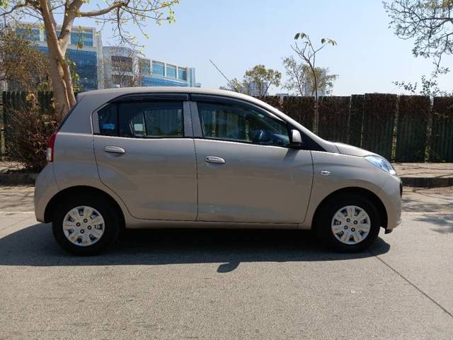 https://images10.gaadi.com/usedcar_image/4572296/original/a0c04dc2b289884b6d21c6904e2e4afe.jpg?imwidth=6401