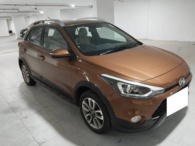 https://images10.gaadi.com/usedcar_image/4572297/original/processed_96b7eb67f89f7561d216ae4f108ba17b.jpg?imwidth=6400