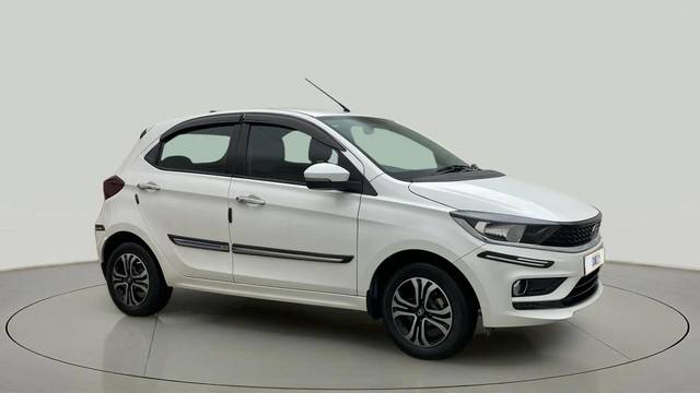 https://images10.gaadi.com/usedcar_image/4572298/original/4ff43997a879f3bcec2672dc1e03fa5c.jpg?imwidth=6400