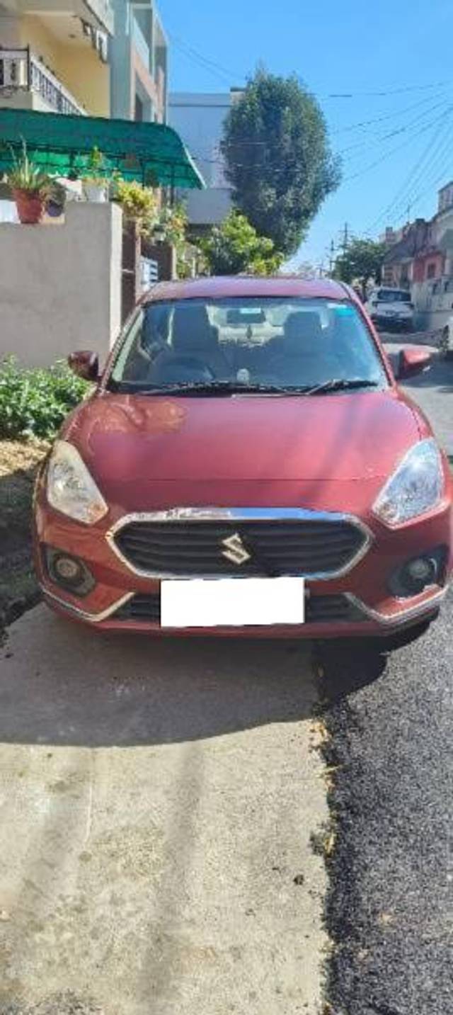https://images10.gaadi.com/usedcar_image/4572302/original/processed_21d85cde-682f-47e7-b0e4-cf32e17253dc.jpg?imwidth=6400