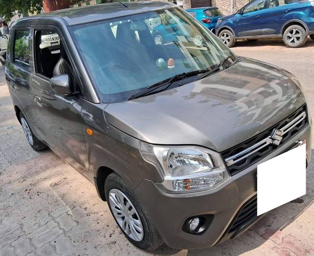 https://images10.gaadi.com/usedcar_image/4572311/original/processed_d383733015c60a636dd6622fa44ae4c2.jpg?imwidth=6401